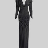 Derin Yakalı Zarif Dantelli Elbise