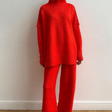 Yüksek Yaka Yırtmaçlı Kazak Bol Örgü Pantolon Takımı