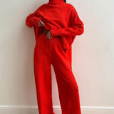 Yüksek Yaka Yırtmaçlı Kazak Bol Örgü Pantolon Takımı