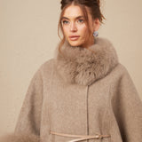 Kürk Detaylı Kemerli Pelerin Kaban