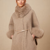 Kürk Detaylı Kemerli Pelerin Kaban