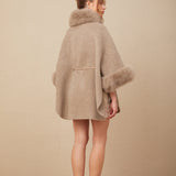 Kürk Detaylı Kemerli Pelerin Kaban