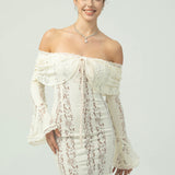 Çan Kollu Şık Omuzları Açık Dantel Mini Elbise