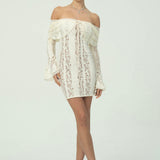 Çan Kollu Şık Omuzları Açık Dantel Mini Elbise