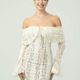 Çan Kollu Şık Omuzları Açık Dantel Mini Elbise