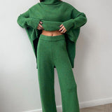 Yüksek Yaka Yırtmaçlı Kazak Bol Örgü Pantolon Takımı