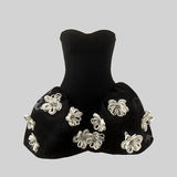 3D Gümüş Çiçek Süslemeli Zarif Mini Elbise