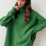 Yüksek Yaka Yırtmaçlı Kazak Bol Örgü Pantolon Takımı