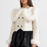 Beyaz Çift Düğmeli Kısa Ceket