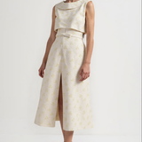 Yüksek Yakalı ve Önden Yırtmaçlı Çiçek İşlemeli Kolsuz Elbise - Ivoire