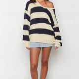 Omuzları Açık Çizgili Kazak