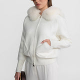 Beyaz Tilki Kürklü Fermuarlı Yün Ceket