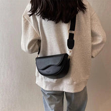 Minimalist Dalga Deri Crossbody Çanta