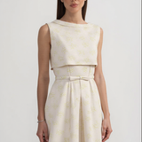 Yüksek Yakalı ve Önden Yırtmaçlı Çiçek İşlemeli Kolsuz Elbise - Ivoire