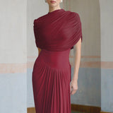 Asimetrik pilili maksi elbise