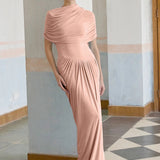 Asimetrik pilili maksi elbise