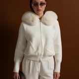 Beyaz Tilki Kürklü Fermuarlı Yün Ceket