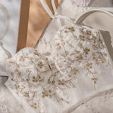 Nakış Detaylı Dantel Kısa Üst