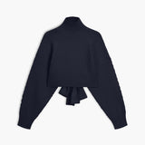 Zarif Dokulu Sırt Detaylı Kazak