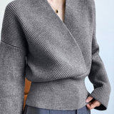 Gri Kuşak Detaylı Minimalist Triko Kazak