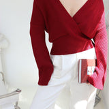 Gri Kuşak Detaylı Minimalist Triko Kazak