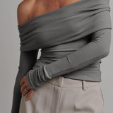 Defne Omuz Açık Triko Bluz