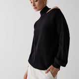 Omuzları Açık Balıkçı Yaka Uzun Kollu Kazak