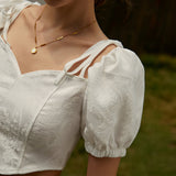 Kalp Yaka Arkasız Kısa Üst