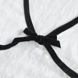 Kontrast Dikiş Detaylı Dantel Kısa Üst