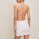 Kontrast Kemerli Düz Sırtı Açık Kısa Elbise