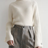 Minimalist Düz Nervürlü Kazak