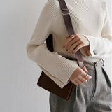 Minimalist Düz Nervürlü Kazak