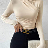 Şık Kruvaze Detaylı Bej Bluz