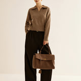 Fonksiyonel Büyük Kapasiteli Flap Omuz Çantası