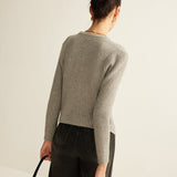 Düğmeli Açık Yırtmaçlı Triko Hırka