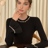 Siyah İnci Detaylı Fırfır Kol Triko Kazak