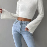 Beyaz Yüksek Yaka Crop Kazak