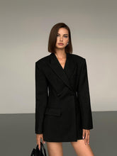 Black Elegance Oversized Blazer