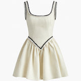 Kontrast Bağlama Detaylı Pliseli Tweed Kısa Elbise