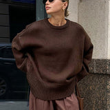 Minimalist Düz Vardiyalı Kazak