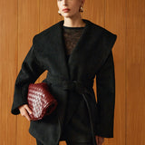 Büyük Yaka Kuşaklı Kaban