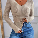 Bej V Yaka Ribana Detaylı Triko Bluz