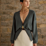 Tek Altın Tokalı Triko Hırka