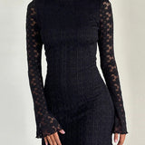 Dantel Detaylı Uzun Kollu Kısa Elbise