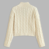 Siyah Örgü Desenli Metal Detaylı Kazak