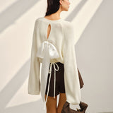 Saten Fiyonklu Çan Kollu Kısa Kazak