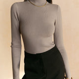 Yüksek Yaka İnce Triko Kazak