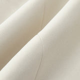 Şık Yuvarlak Yaka Blazer, Zarif Kamelya Düğmeleriyle