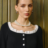 Kare Yaka Kontrast Marul Kesimli Yırtmaçlı Bluz