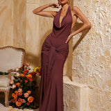 Büzgülü Yaka Dantelli Yırtmaçlı Maksi Elbise